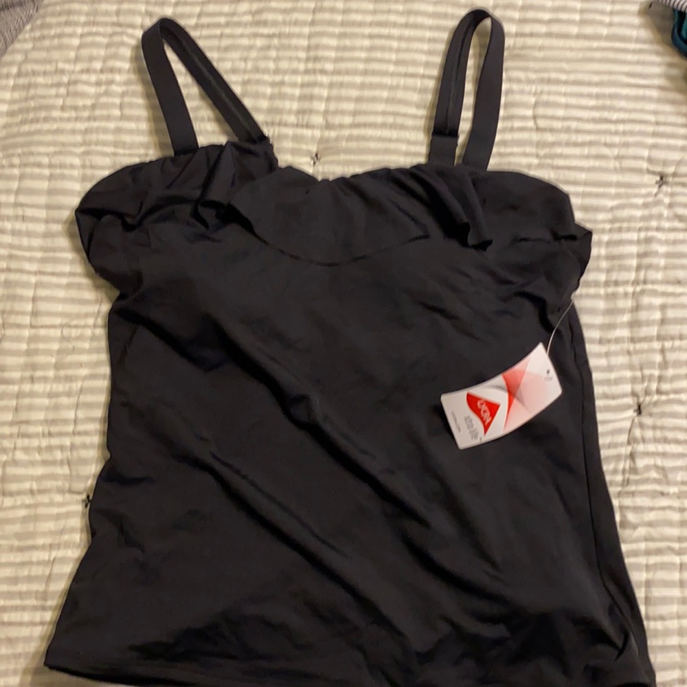 Lands end tankini top with underwire
